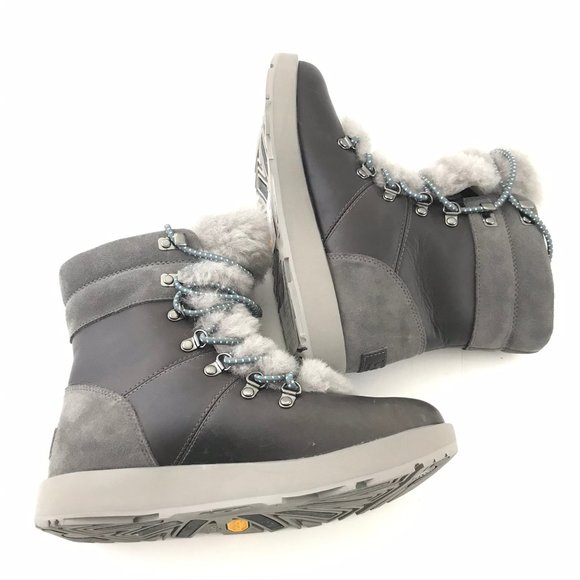UGG Shoes - UGG Women Size 7 Viki Waterproof Boots Sheepskin